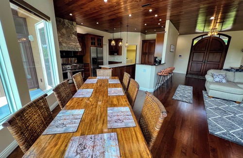 Lansing Cabin | Mount Ever After Available Labor Day Weekend!