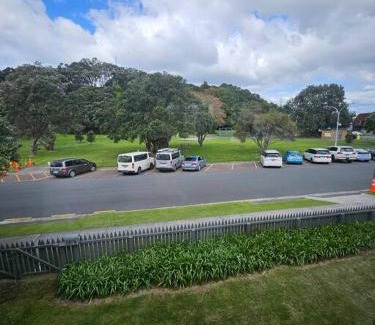 Mount Maunganui House | Mount view beach house