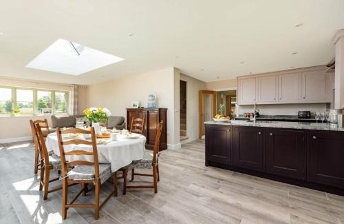 Broadway House | Mount View