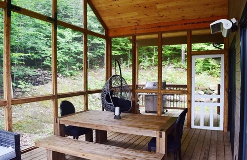 Saint Donat Ski Chalet | Mountain escape close to ski trails and slopes. Access to water
