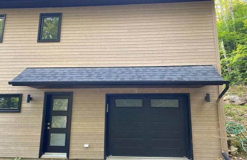 Saint Donat Ski Chalet | Mountain escape close to ski trails and slopes. Access to water