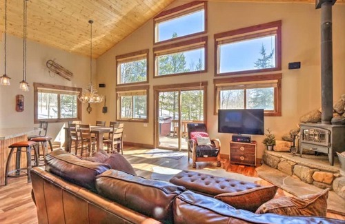 Alma House | Mountain Adventure Lodge