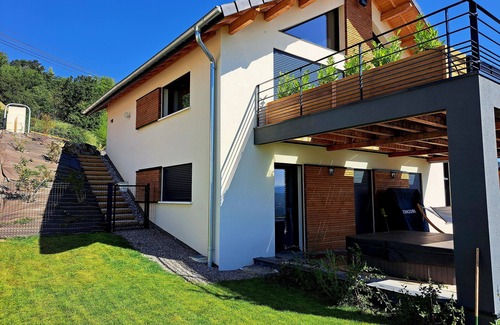 Chorges House | Mountain and lake house with spa.