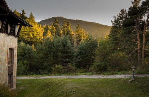 Samokov Apartment | Mountain Apartment in Borovets Ski Resort