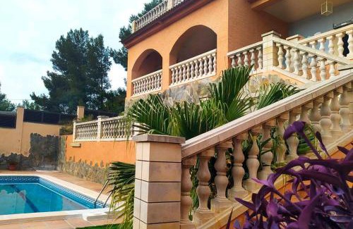El Vendrell House | Mountain-Beach