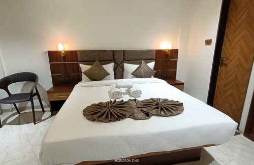 Bhilar Hotel | Mountain Berries Resort