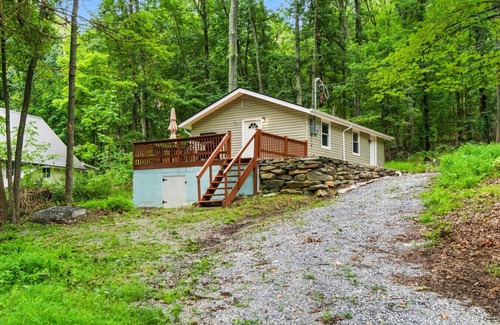 Harpers Ferry House | Mountain Bungalow | Nature, History| Wineries|PS5