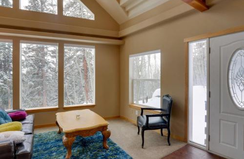 Alma House | Mountain Cabin 15 Mi to Breckenridge Ski Resort!