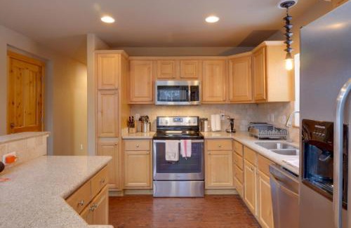 Alma House | Mountain Cabin 15 Mi to Breckenridge Ski Resort!