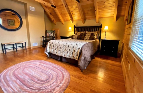Ferguson Cabin | Mountain Cabin,Views,WiFi,HotTub,Grill,Fireplace,Deck