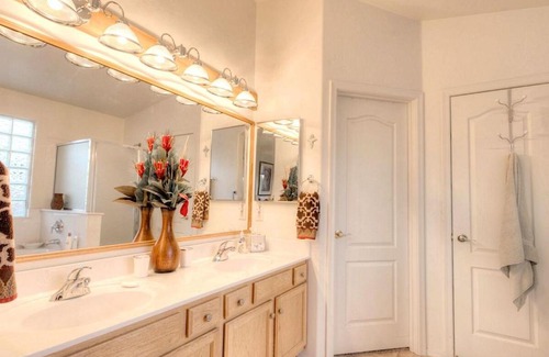 Oro Valley House | Mountain Calling 3BR by Casago