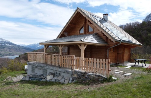 Pontis Ski Chalet | Mountain chalet facing the park of the Ecrins
