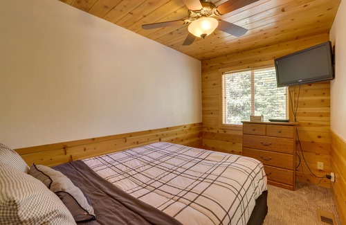 Meadow View Heights Cabin | Mountain Escape: Scattered Pines Cabin w/Deck!