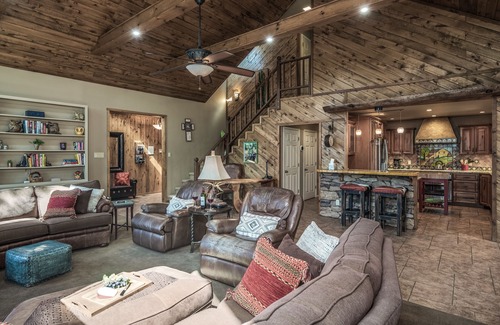 Alto House | "Mountain Escape," Our cozy mountain home, Quiet Neighborhood