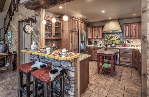 Alto House | "Mountain Escape," Our cozy mountain home, Quiet Neighborhood