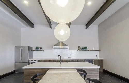 Draper Apartment | Mountain Escape | Pet Friendly | Hot Tub | Draper