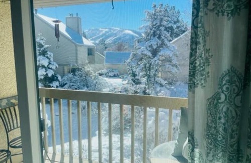 Park Meadows House | Mountain Getaway. Beautiful 3 bedroom, 2.5 bathrooms in Park City, UT.