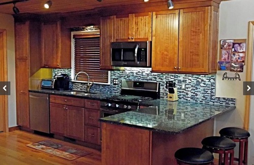 Piney Creek Ski Chalet | Mountain Getaway Chalet by the New River with Sunset Views and deers to feed