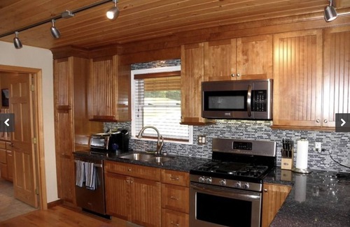 Piney Creek Ski Chalet | Mountain Getaway Chalet by the New River with Sunset Views and deers to feed