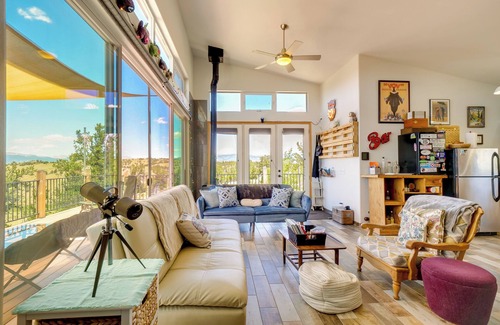 Jefferson Cabin | Mountain Getaway in Como w/Deck: Grill & Chill!