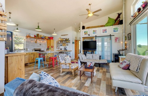 Jefferson Cabin | Mountain Getaway in Como w/Deck: Grill & Chill!