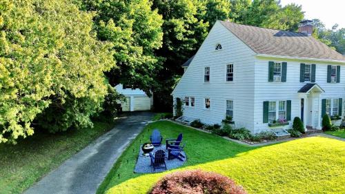 Adams House | Mountain getaway in the Berkshires - walk to trails & town!