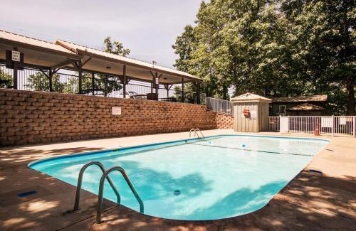 Notch Estates House | Mountain Getaway- Outdoor Pool Hiking Trails