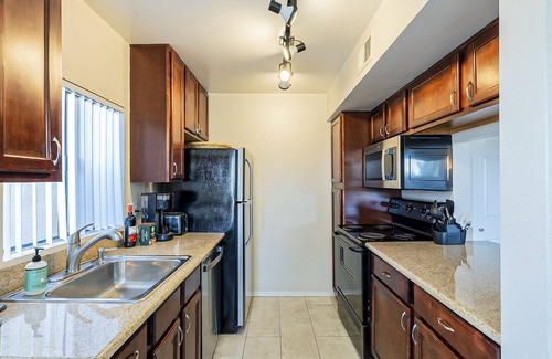 South Scottsdale Condo | Mountain & Golf Course VIEWS Villa - Ground Floor & Remodeled. Top Rated Views!
