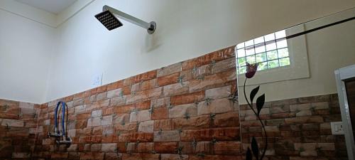 Lansdowne House | Mountain green valley homestay