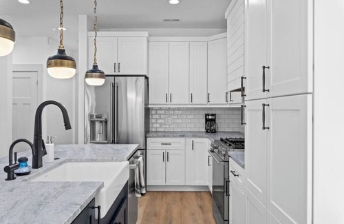 Heber House | Mountain Home near Lakes w/Hot Tub & Putting Green