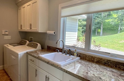 Piper Gap House | Mountain House located on Blue Ridge Parkway