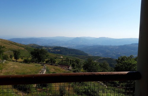 Cabeceiras de Basto Ski Chalet | Mountain Log Cabin ~ Serra da Cabreira ~ for nature lovers & peace seekers