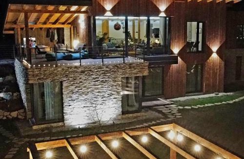 Rasnov Ski Chalet | Mountain Lodge
