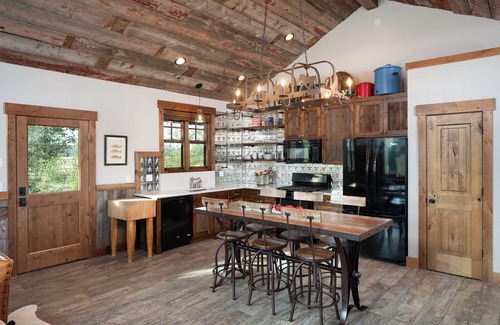 Bozeman House | Mountain Luxury—On The Fly Ranch