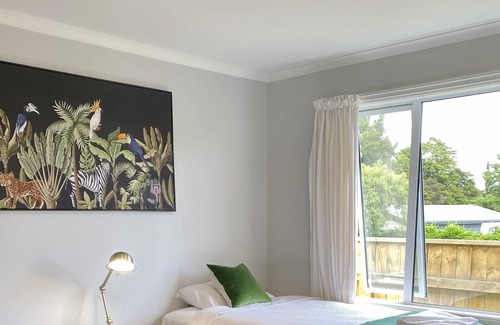 Ohakune House | Mountain Magic - with an outdoor spa!