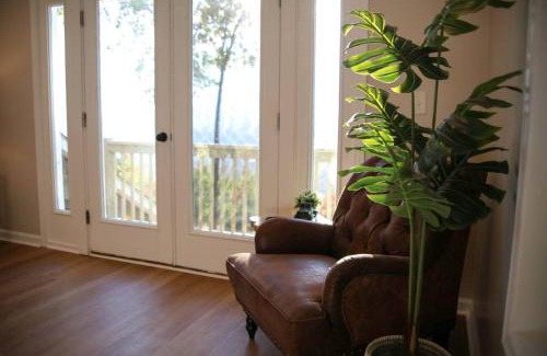Afton House | Mountain Mama- Amazing Views! + Hot Tub!
