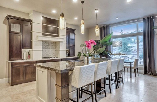 Draper House | Mountain Modern Getaway Award Winning