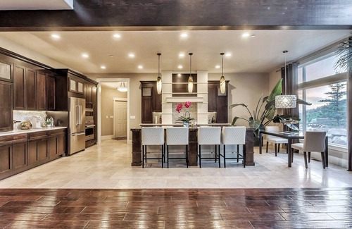 Draper House | Mountain Modern Getaway Award Winning