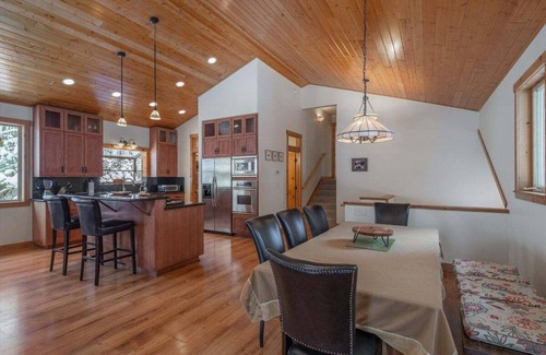 Tahoe City House | Mountain Paradise in Tahoe City