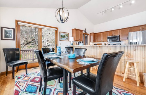 Banner Elk House | Mountain Perch Near Town W/Scenic Deck, Free WiFi, Full Kitchen & Fire Table