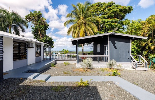 Jimenez House | Mountain Retreat House with Pool in El Yunque
