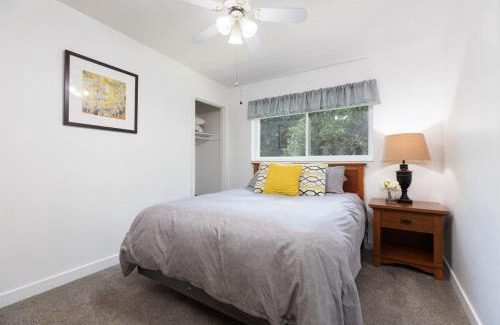 Sandy House | Mountain Setting, Near Trails!