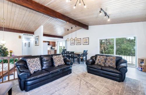 Sandy House | Mountain Setting, Near Trails!