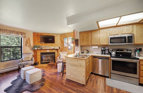 Brian Head Apartment | Mountain Studio With Hot Tub, Sauna, and Indoor Heated Pool