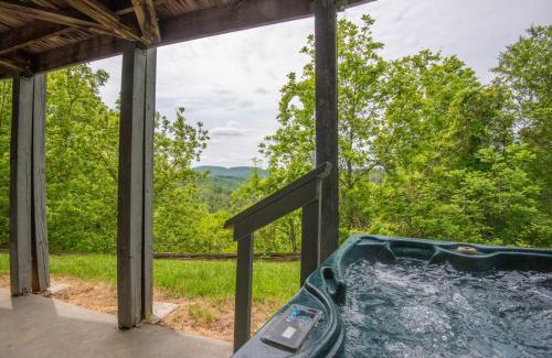 Lansing House | Mountain Top Lodge with Views - Hot Tub, River Access, 15 Mins to West Jefferson