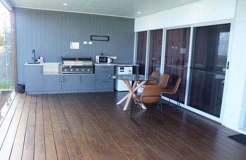 Coffs Harbour Apartment | Mountain-Top Ocean View in Coffs Harbour