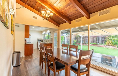 North Los Altos House | Mountain View 4BR w/Backyard, near Retail & Green Spaces, by Blueground