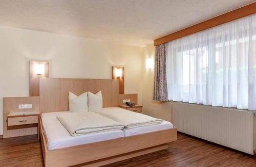 Unterlaengenfeld Apartment | Mountain-view apartment with infrared sauna