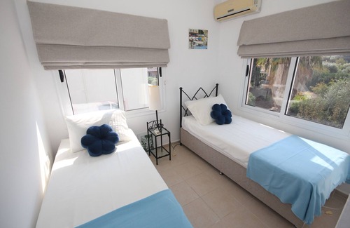 Karsiyaka House | Mountain View Apartment