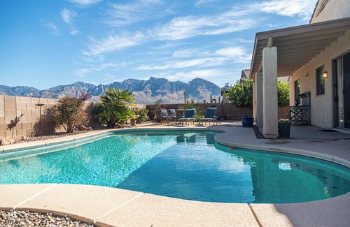 Oro Valley House | Mountain View Beauty w/Pool